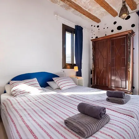 El Pintor Apartment *