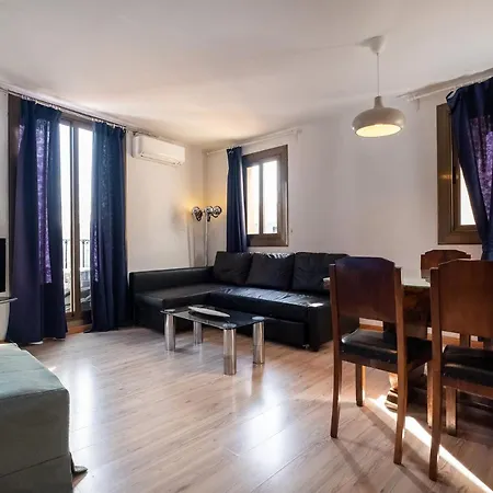 Apartment El Pintor *